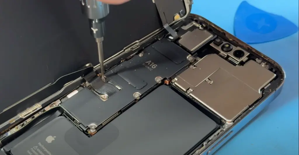 cambiar pantalla iphone 14 pro